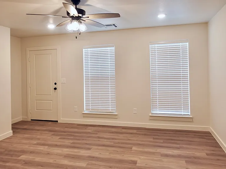 5917 Praline St — Photo 7