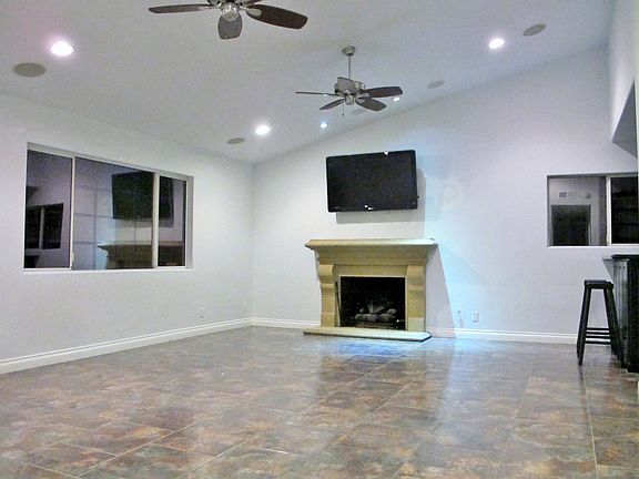 3rd image of 22121 Halsted St