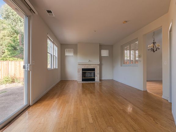 4th image of 505 Isla Vista Ter