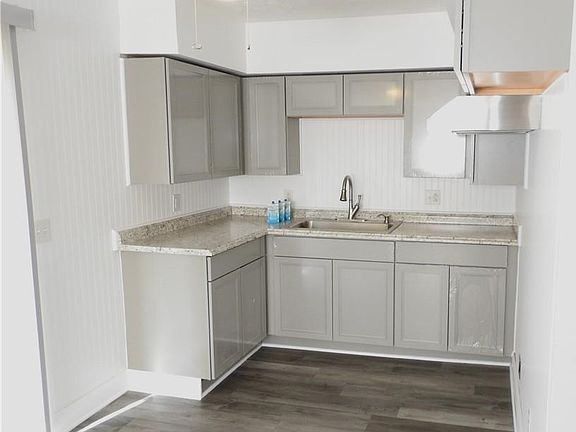 5th image of 2119 Cadie Ave