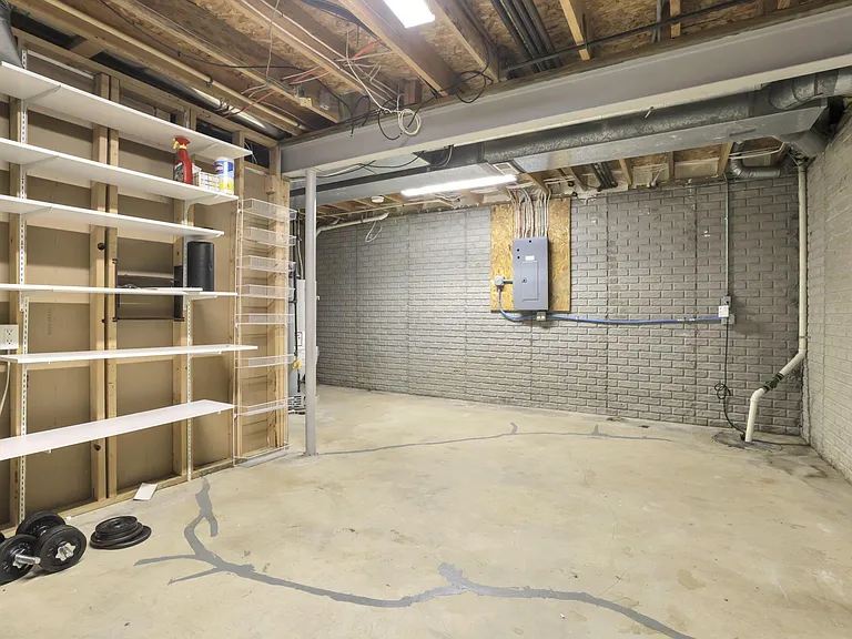 2573 Rustling Oak Blvd — Photo 33