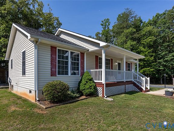 3rd image of 115 Windsor Pl