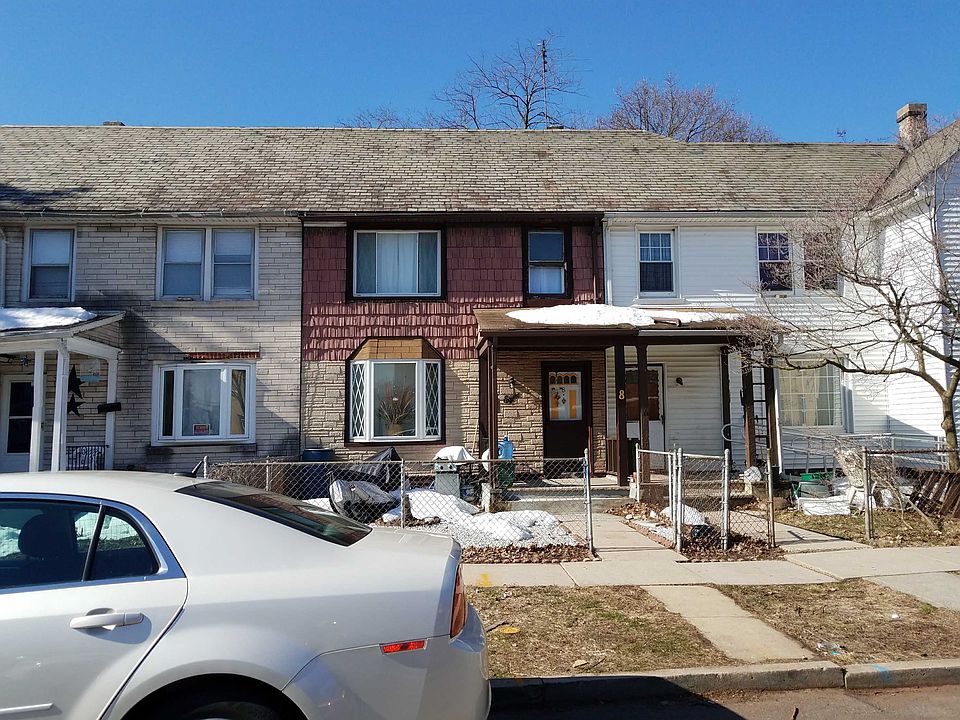 1st image of 8 Lufberry Ave