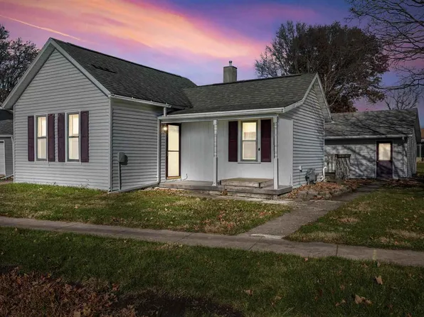 302 E Tuttle St, Norway, IA 52318