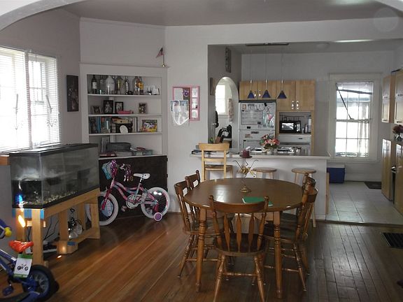 4th image of 707 Leland Ave