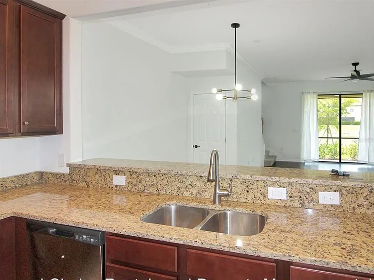 20411 Lagente Cir — Photo 5