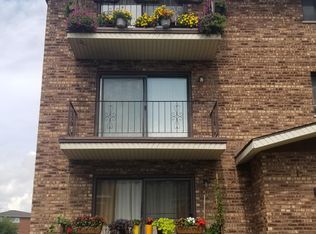 5712 Ridgemont Ln #3E, Chicago Ridge, IL 60415