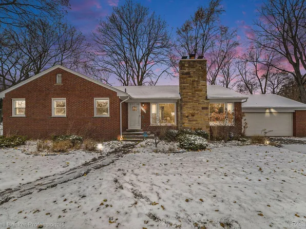 25640 Lyndon, Redford, MI 48239