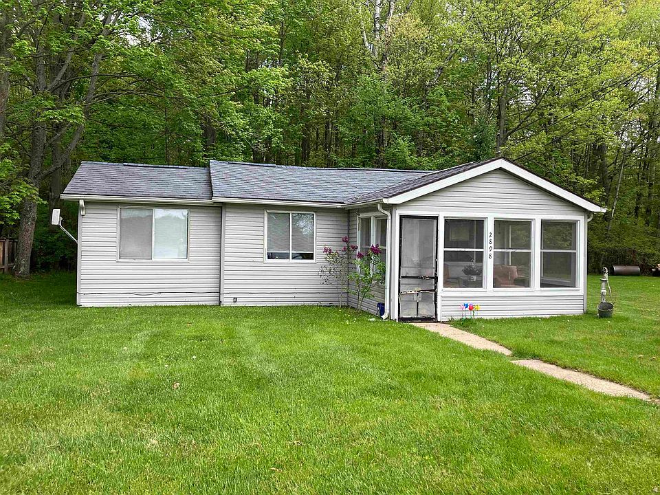 1st image of 2898 Lakeshore Dr