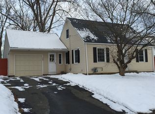 108 Hockanum Dr, East Hartford, CT 06118