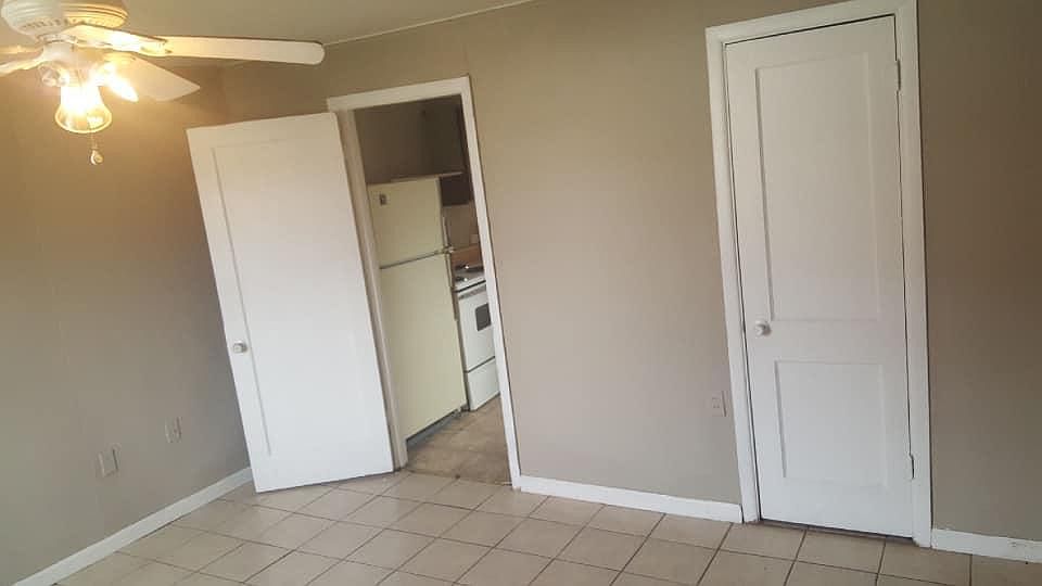 2nd image of 107 W Dunnam St #107