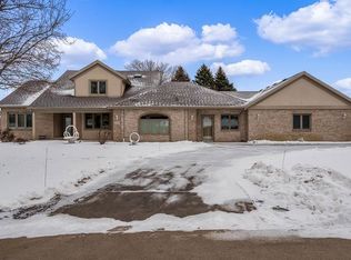 5517 Winners Cir, Caledonia, IL 61011