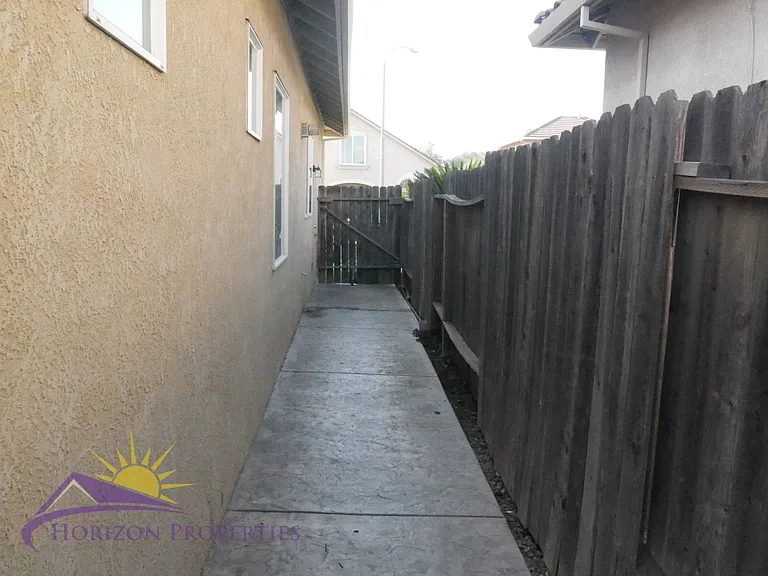 4990 Mariah Pl — Photo 18