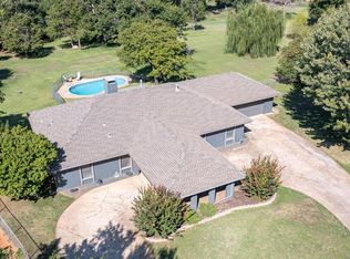 1601 Remington Rd, Edmond, OK 73034