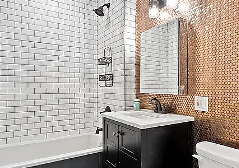 6015 Myrtle Ave #B — Photo 9