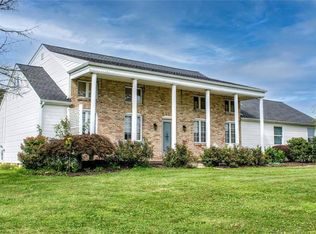 2840 W Pine Lake Rd, Columbiana, OH 44408