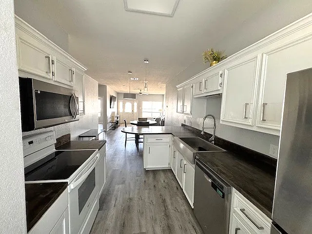 1500-1506 James Ave — Photo 15