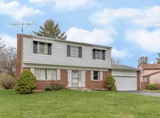 294 Hickory Ln, Delaware, OH 43015