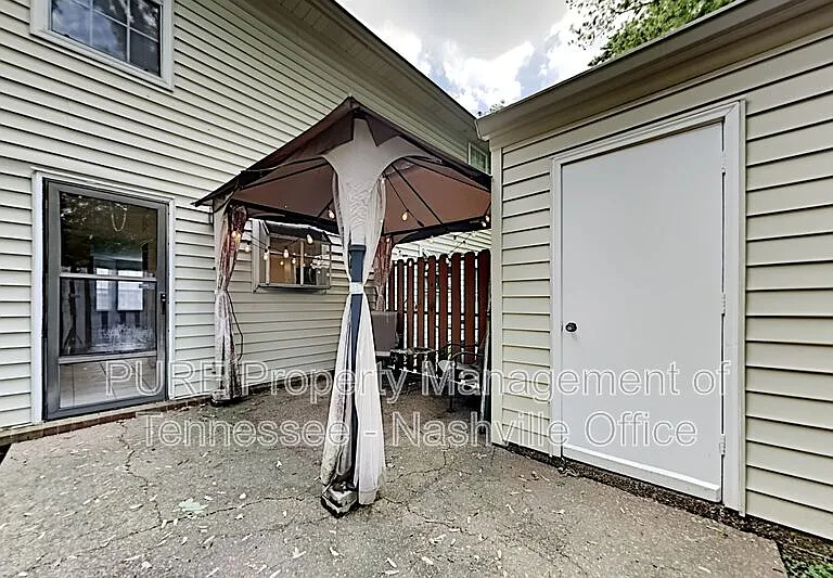 120 Spring Place Dr — Photo 15