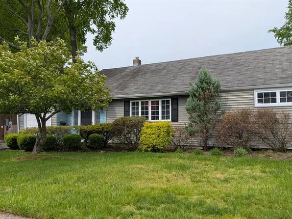 620 Fermery Dr, New Milford, NJ 07646