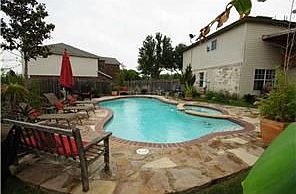 4th image of 932 Justeford Dr