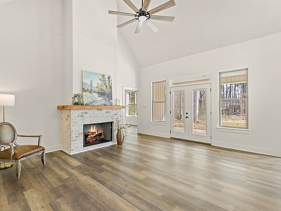 4th image of 13733 Hosmer Rd