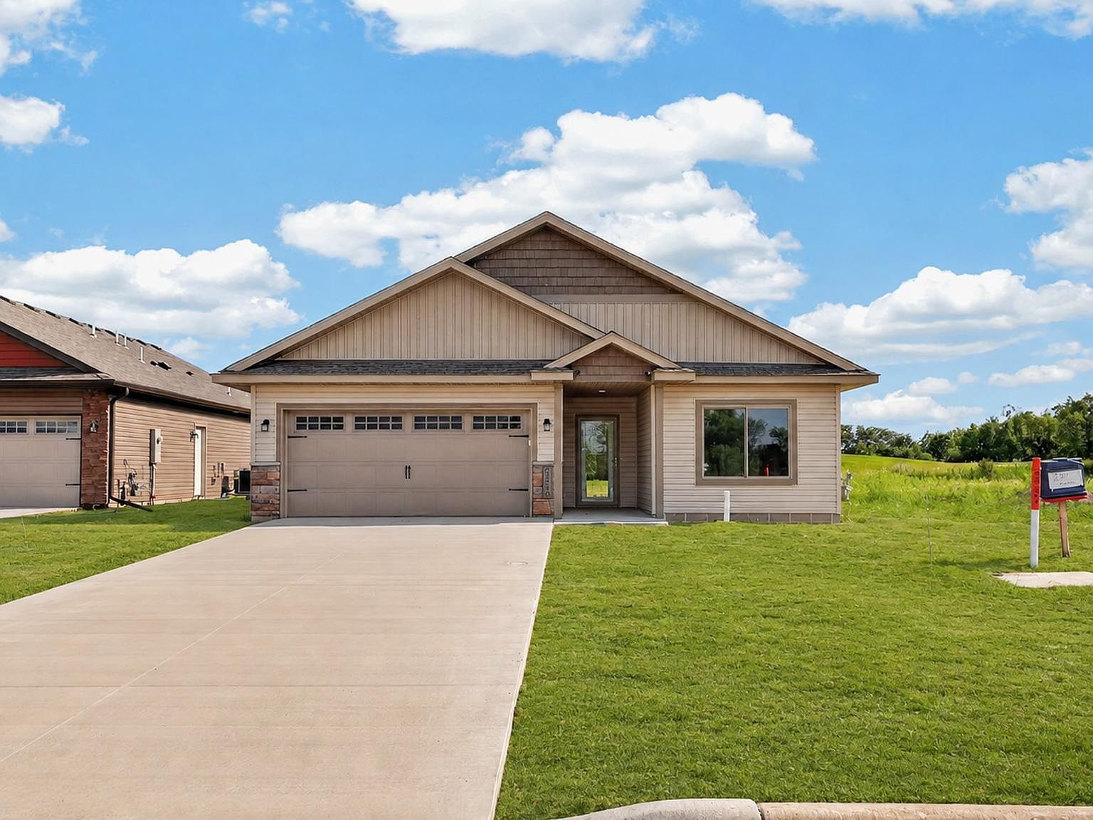 2210 Bunker Blvd — Bulrush Golf Club