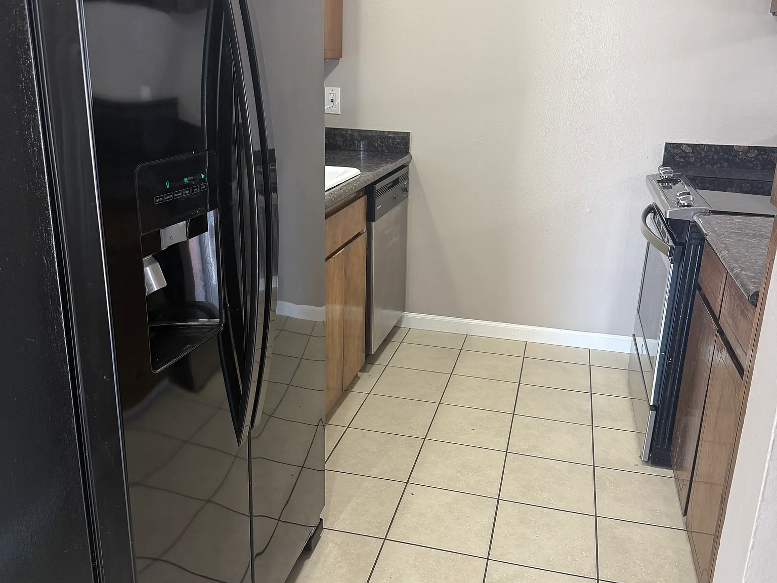 Evergreen Park Apartments — Photo 4