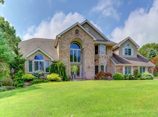 10 Wild Run, Smithtown, NY 11787
