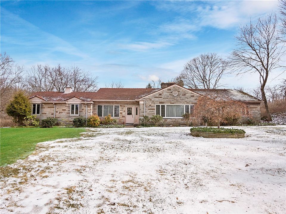 1st image of 2A Willow Farms Ct