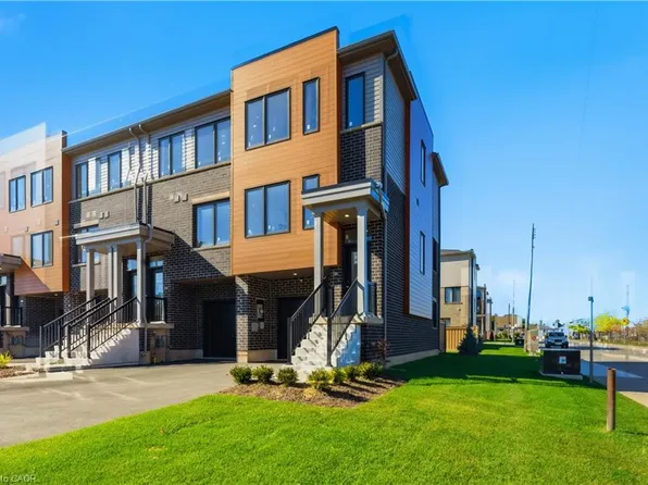 21B Bingham Rd, Hamilton, ON L8H 1N4