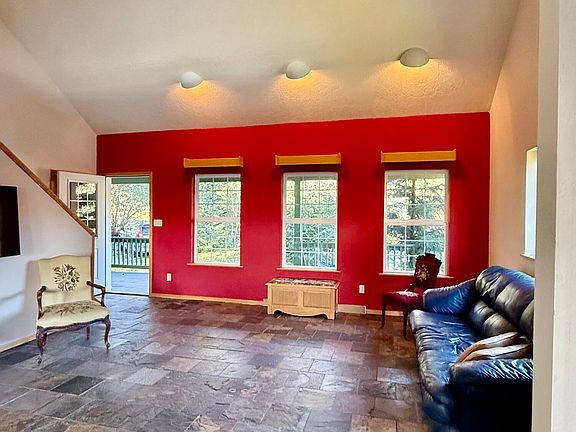 5th image of 4008 Beluga Cir