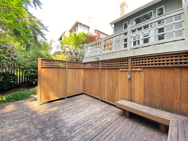 18139 NE 99th Way — Photo 24