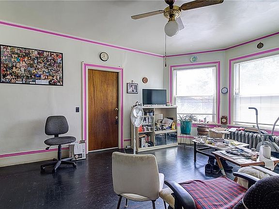 4th image of 216 Ocean St