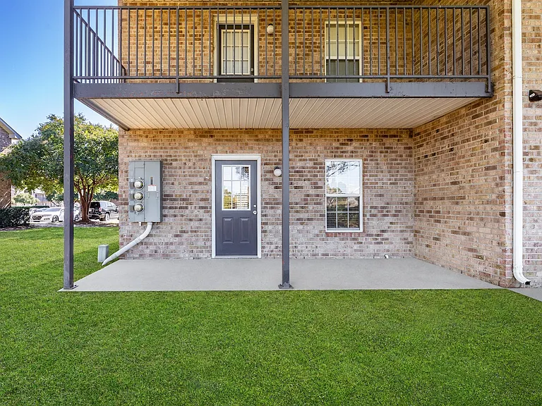 South Haven Apartments — Photo 19