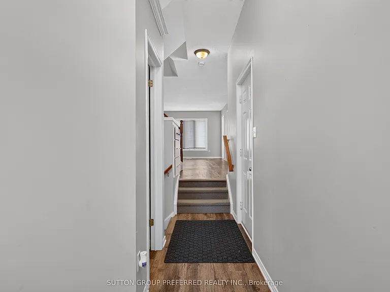 185 N Centre St #7 — Photo 8