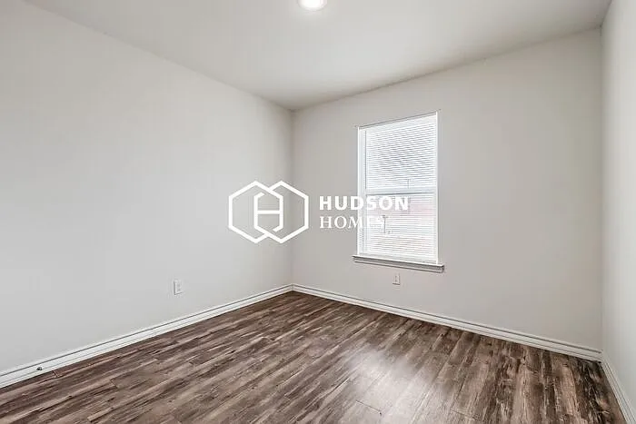 2414 E Cornell St — Photo 7
