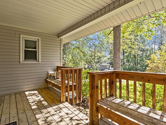 3rd image of 203 Seminole Dr