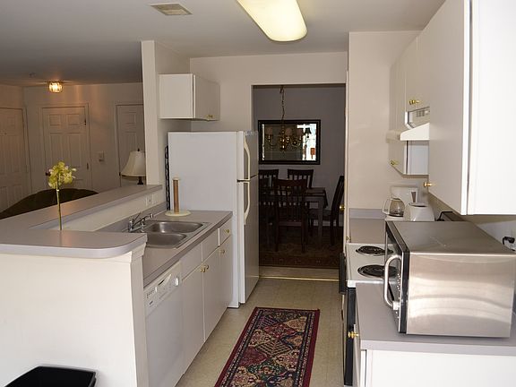 2nd image of 2011 Governor Thomas Bladen Way APT 301