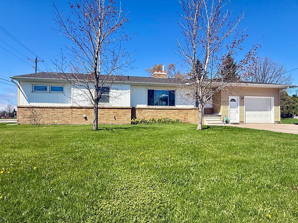 1st image of 624 Washington Way