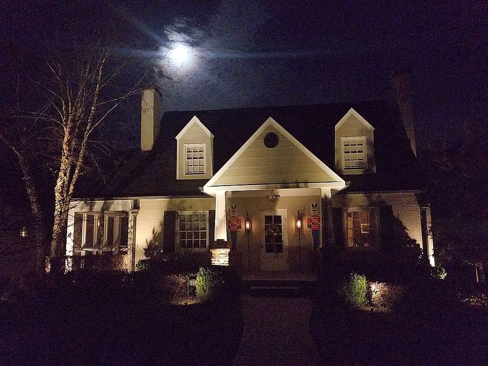 1st image of 165 Maplemere Dr
