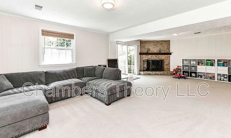 1427 Claves Ct — Photo 16