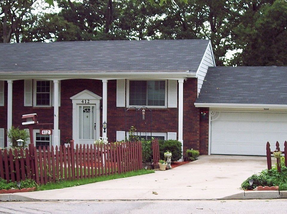 1st image of 412 Elm Tree Dr