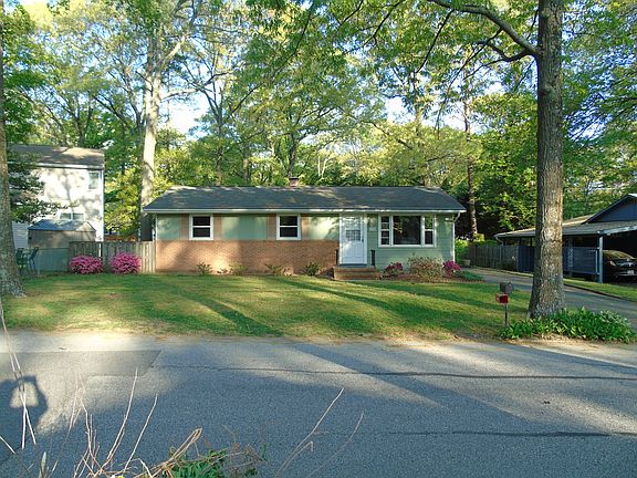 2nd image of 530 Melrose Ln