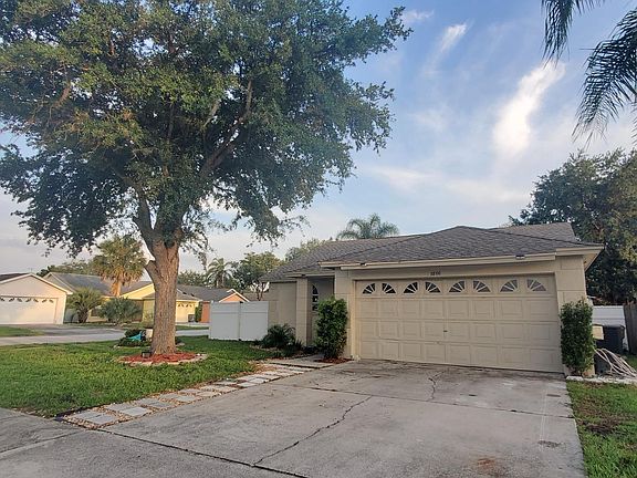 2nd image of 7800 Turkey Oak Ln