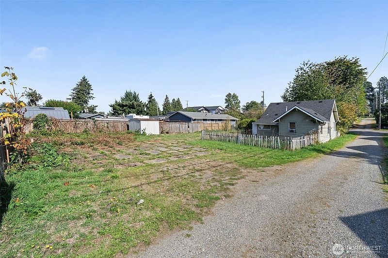 5th image of 6608 E M Street