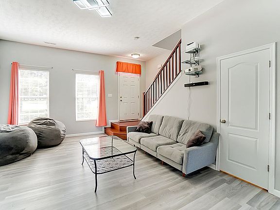 5th image of 2033 E Seymour Ave