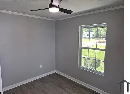 4858 Sheridan Dr — Photo 10