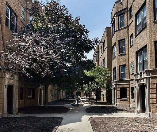 4th image of 3912 N Pine Grove Ave #517