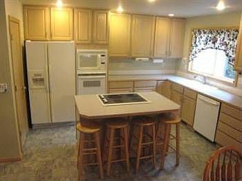 5th image of 8108 174th St NW